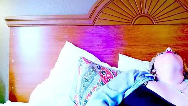 SKYLRose Adlı Modelin Canlı XXX Sohbeti