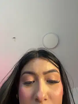 Chat +18 de MeganCruzGB ao vivo