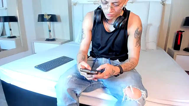 ZoeKrug 라이브 XXX 채팅