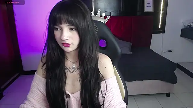 _Charlotte_Collins_: онлайн-секс-чат