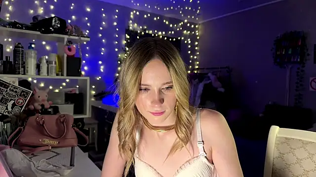 amily_sunray élő XXX-chatje