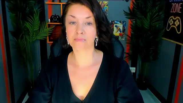 Онлайн чат XXX AnaMills