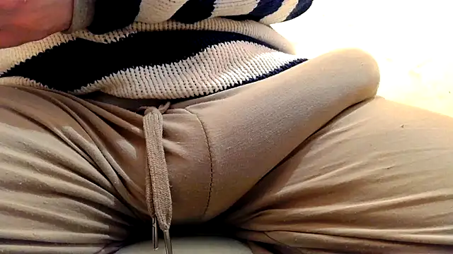 gae89tano Show in webcam