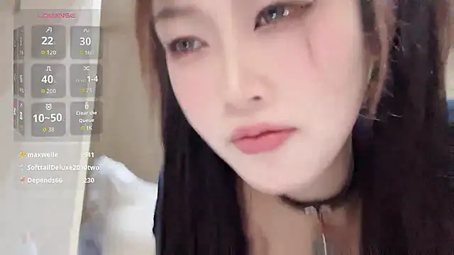 yueyue2003 在線直播表演