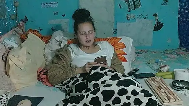 brighteyes77 live XXX chat