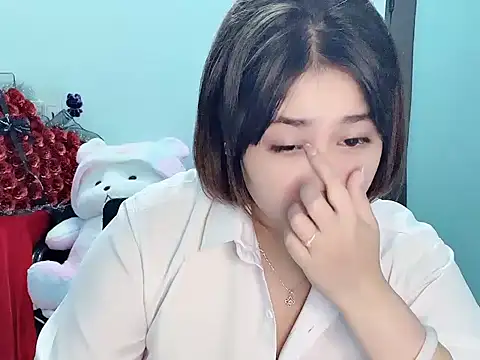 Lylu007 即時 XXX 聊天