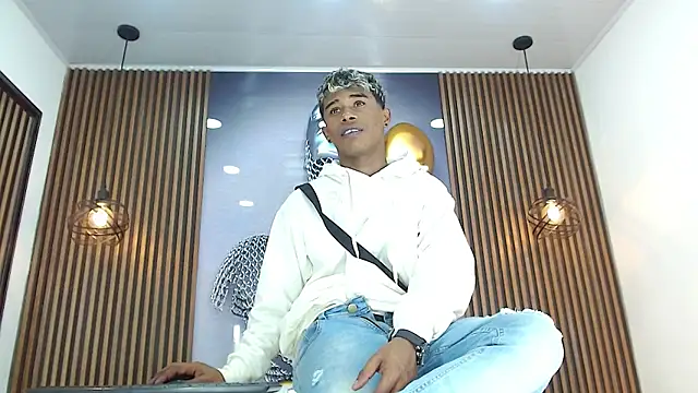 Chat XXX en directo de TonnyMarck