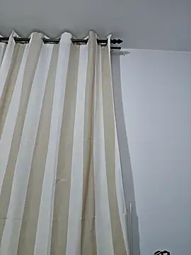 IsabelleCraft's Live XXX Chat