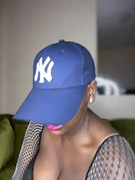 ScarletMuseX Adlı Modelin Canlı XXX Sohbeti