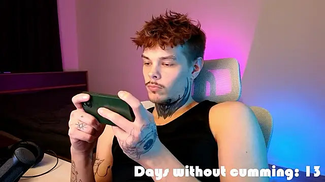 DENIS_HERE Adlı Modelin Canlı XXX Sohbeti