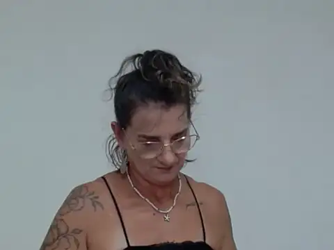 milf-sol 即時 XXX 聊天