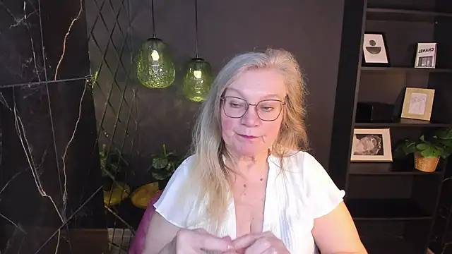 NataliMellow 现场XXX聊天