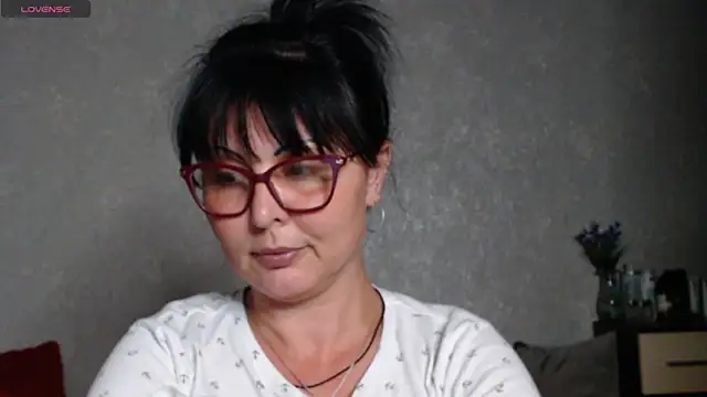 _Brynetka_: онлайн-секс-чат