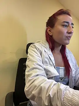 JuliethaDemon_ 现场XXX聊天