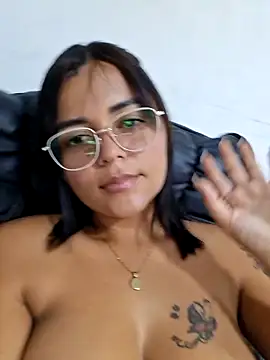 Naugthy-Mey's Live XXX Chat