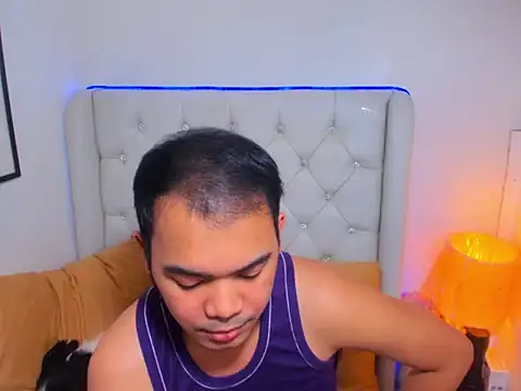 AsianZero Adlı Modelin Canlı XXX Sohbeti