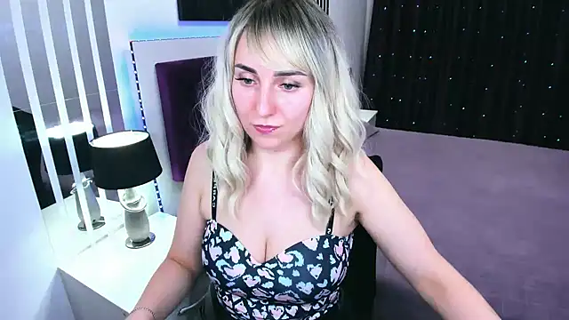 Chat XXX en directo de MilenaBlossom