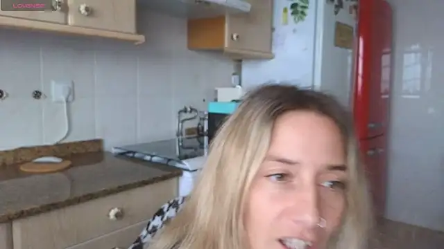 Lunamix's Live XXX Chat