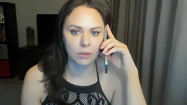 MollyCheiz: онлайн-секс-чат