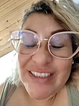 Živý XXX chat AlexxiaaMat