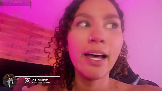 Emily_brown04 Chat XXX in diretta