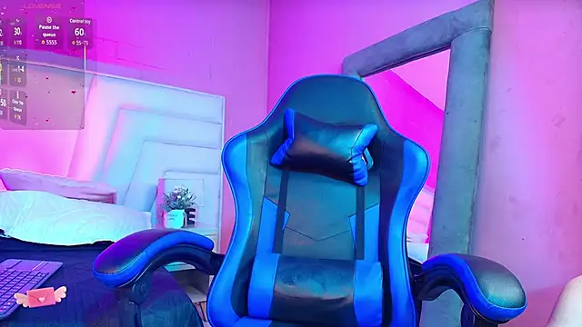 AlexiaHearts Chat XXX in diretta