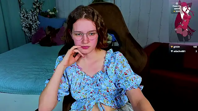 Chat +18 de Mia_Mooore ao vivo