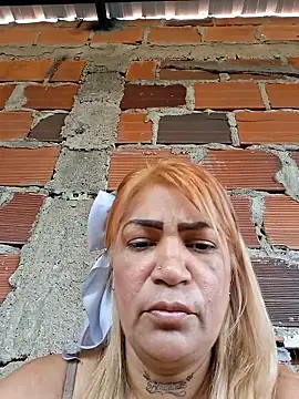 Naughty_Mature69のライブXXXチャット