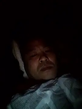 wanggang880903 在線直播表演