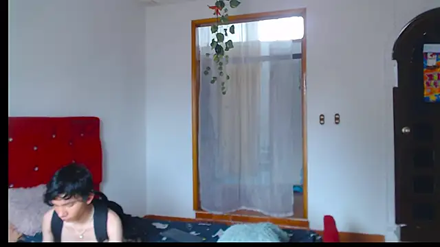 LAICK_01: онлайн-секс-чат