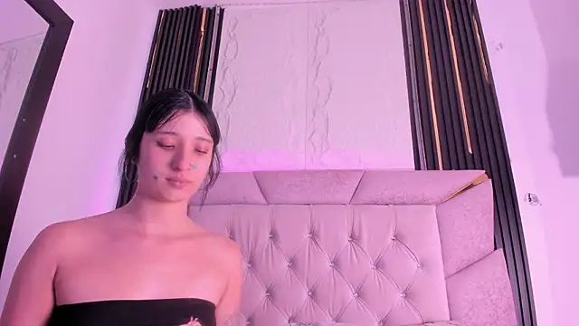 laurem-paulette 网络视讯表演