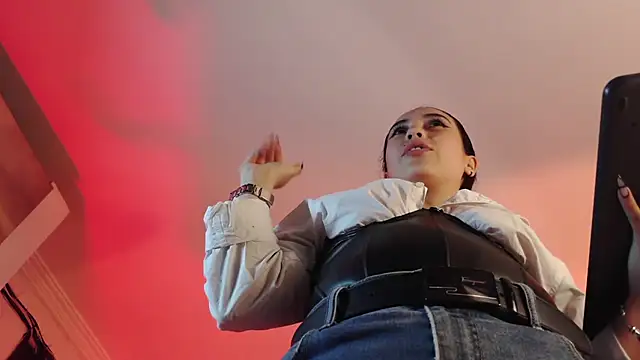 Chat +18 de NYX1126 ao vivo