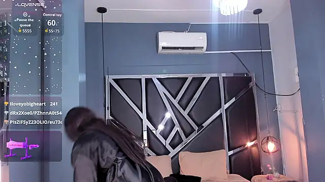 Melissa_23_ 现场XXX聊天