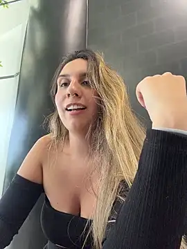 sarah_honey__ Live XXX-Chat