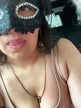 MoonGoddess424 Show in webcam