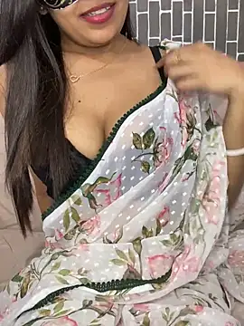 Chat XXX en directo de escape_with_me