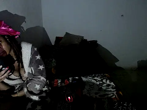 EbonyEssence's Webcam Show