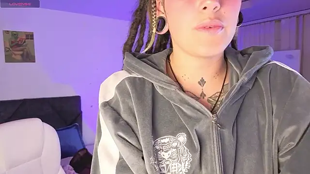 _sharlotte777 Live XXX-chat