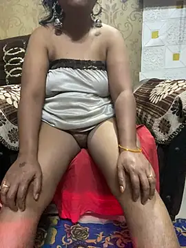 Chat XXX en directo de Meera_xxx