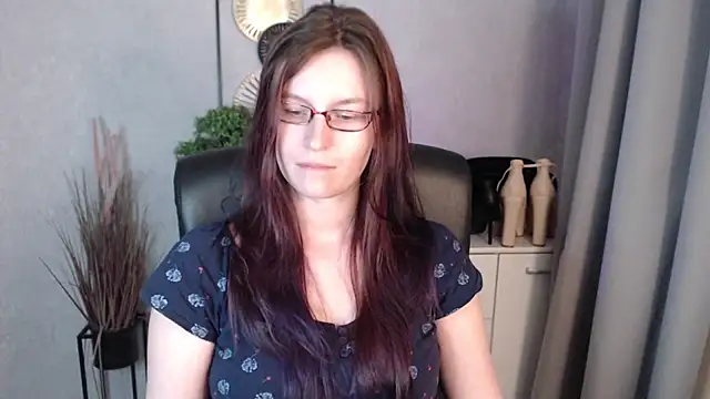 emmaxDelight 即時 XXX 聊天