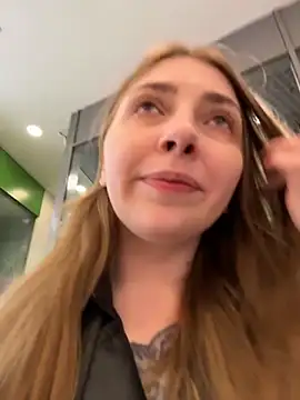 Sunny___Bunny 即時 XXX 聊天