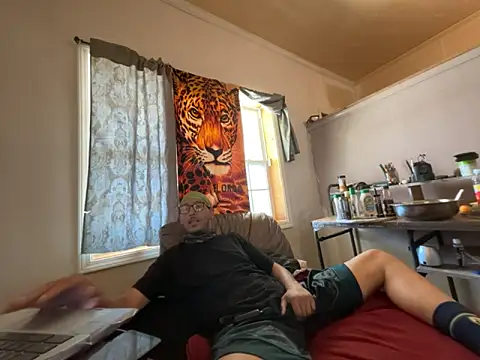 ThrowedWorldWide 在線直播表演