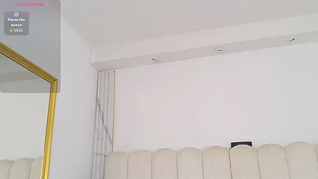 Abi_dolll 即時 XXX 聊天