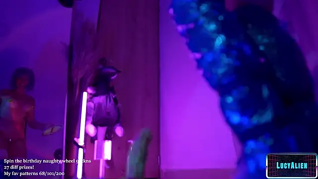 แชท XXX สดของ LucyAllenX