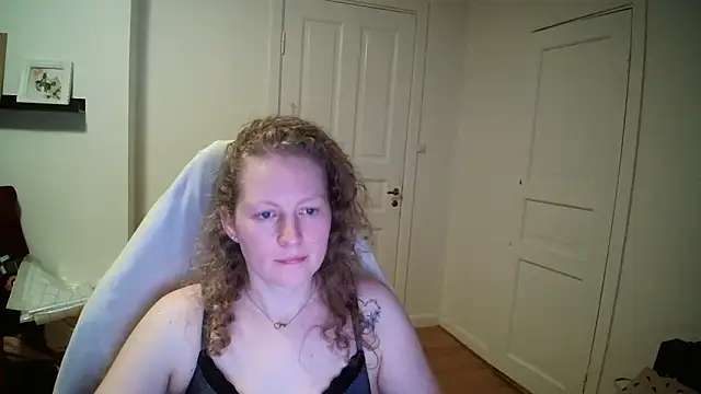 Girlnina-1995 即時 XXX 聊天