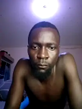 Brian_johns Show in webcam