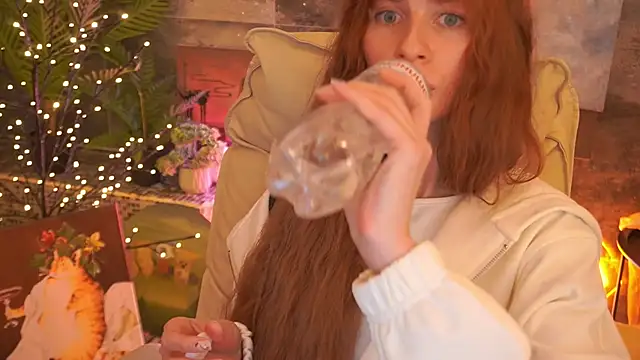 Онлайн чат XXX Nicol_Moonn