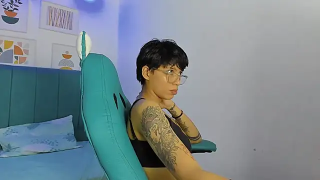 Chat +18 de ivyheat3 ao vivo