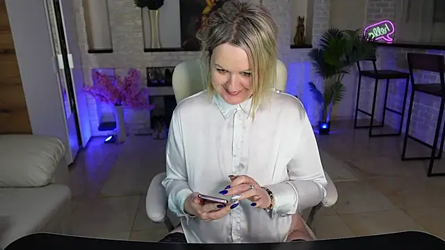 Онлайн чат XXX MariemLui