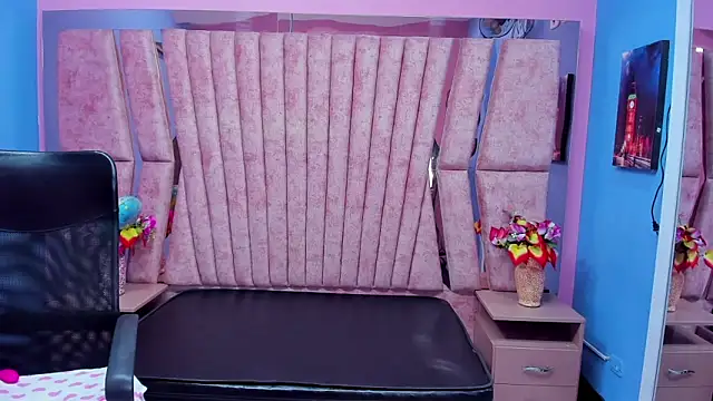 Chat +18 de sarah_sweett_ ao vivo